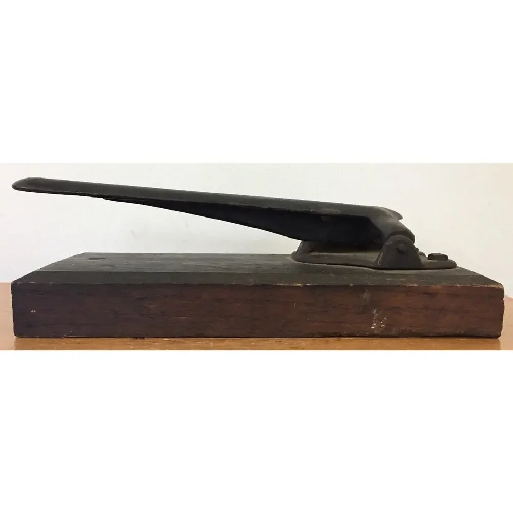 Vintage Antique Primitive Cork Press Cast Iron Crimp Crimpers Walnut Nut Cracker
